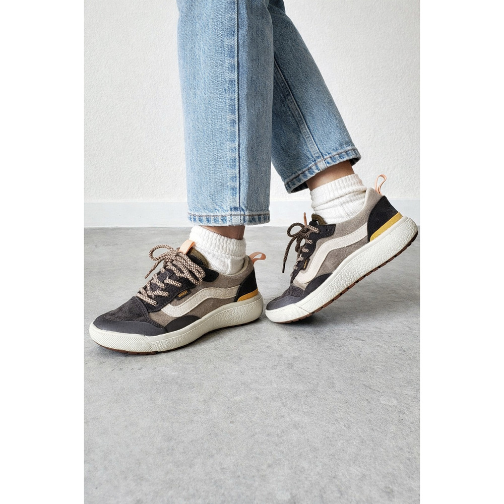 Vans UltraRange EXO Sneakers Brown Yellow UltraCush Comfort M7 W8.5